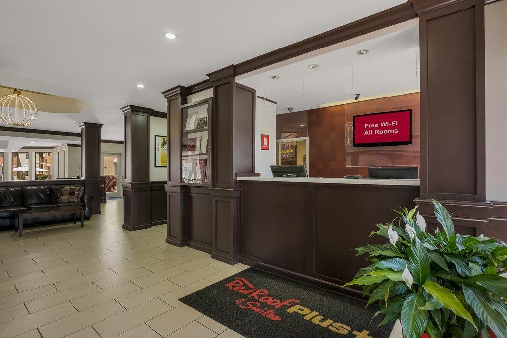 Red Roof Plus+ & West - Cedar Bluff Hotel